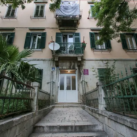 D&d In Centre Gostinjska kuća Split