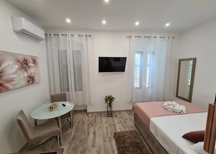 Penzion D&d In Centre Split